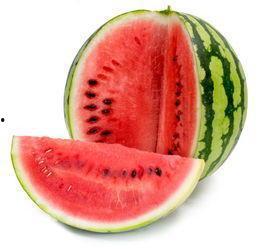 路边吃瓜温馨瞬间,温情瞬间定格