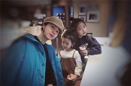 日常吃瓜女主演,揭秘娱乐圈幕后风云