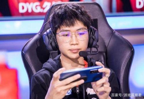 瓶子吃瓜rw,揭秘网络红人的幕后故事