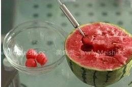 瓜老板吃冰沙,夏日清凉新体验