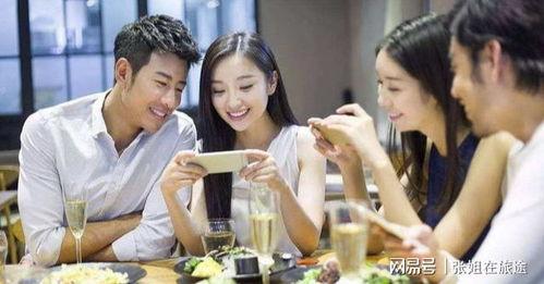 林馨蕊同学吃瓜,揭秘校园里的“瓜田”趣事