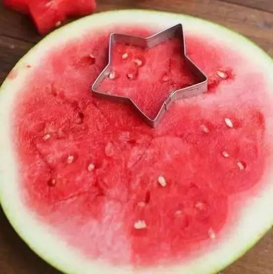 瓜娃子吃瓜不吐籽,揭秘瓜子的神奇魅力